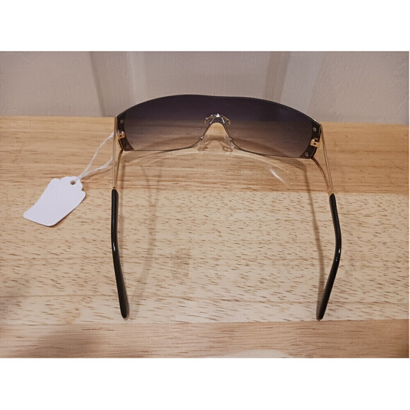 Frameless Large Sunglasses With Gold Side Rims - Picture 5 of 10